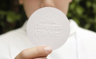 Unique Round Business Card – Josu Basterra Gilabert